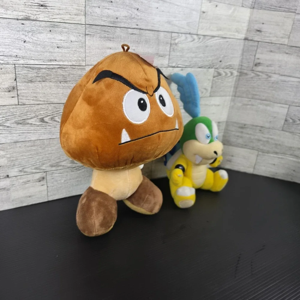 Club Mocchi Mocchi Super Mario Goomba Mega Plush 17
